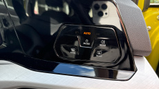 Volkswagen Golf 1.5 eTSI 150 Life 5dr DSG Petrol Hatchback